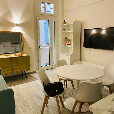 Pekoe Apartmán Modena
